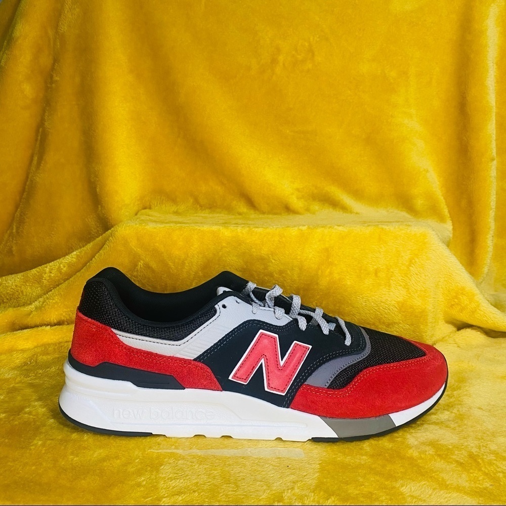 New balance 997h
Red navy blue